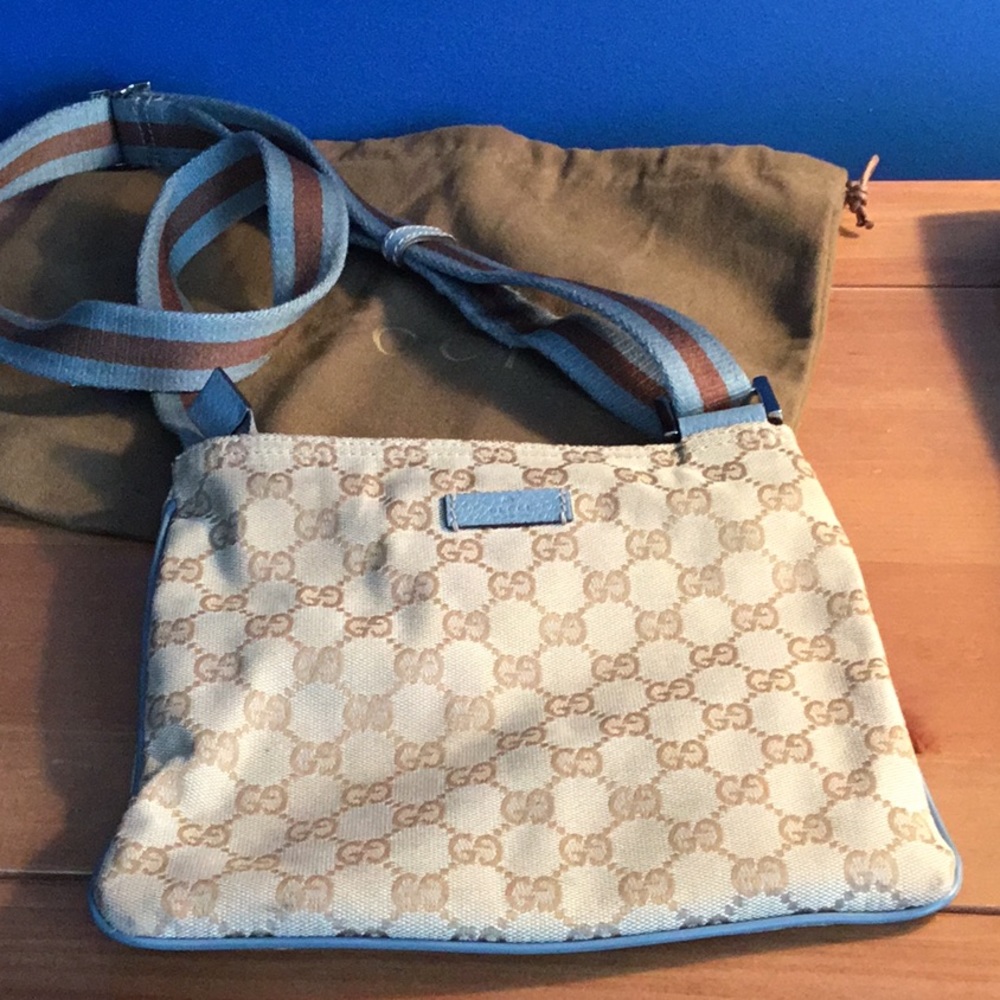 Gucci crossbody messenger bag